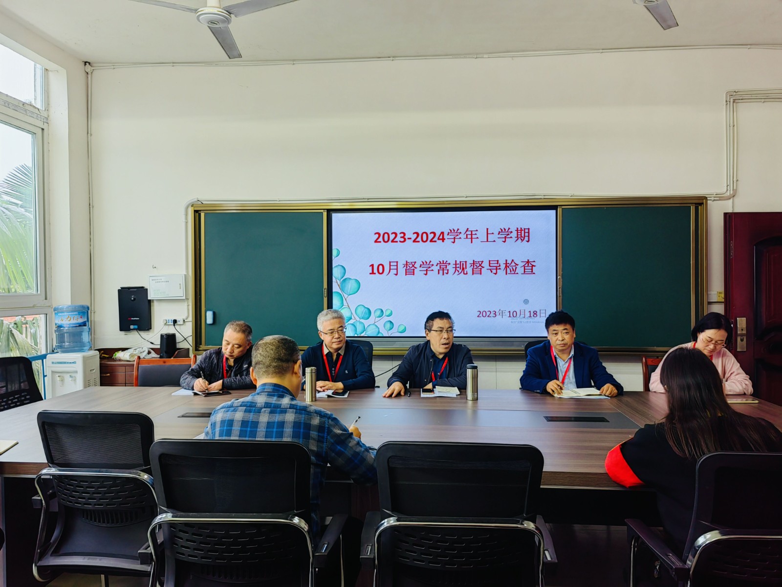富顺县教育体育局责任督学到东湖中学督导检查.jpg